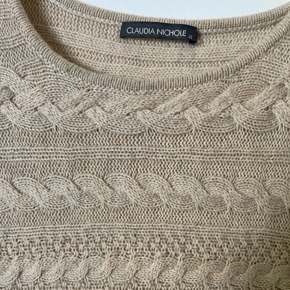 Claudia Nichole Tan Cream Merino Wool Cashmere Cable knit Crewneck Sweater XS - Picture 2 of 6